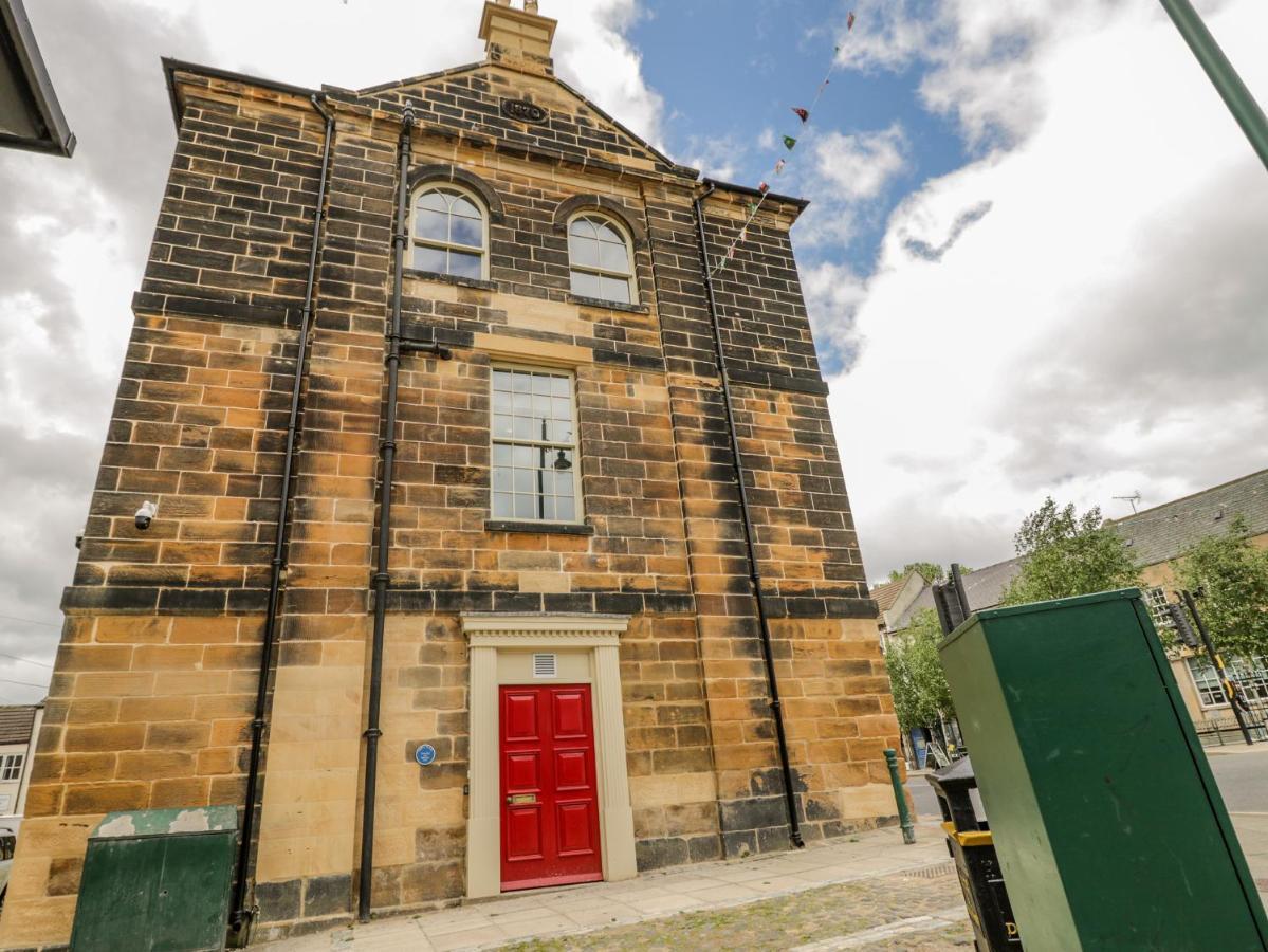 Guisborough Town Hall Екстериор снимка
